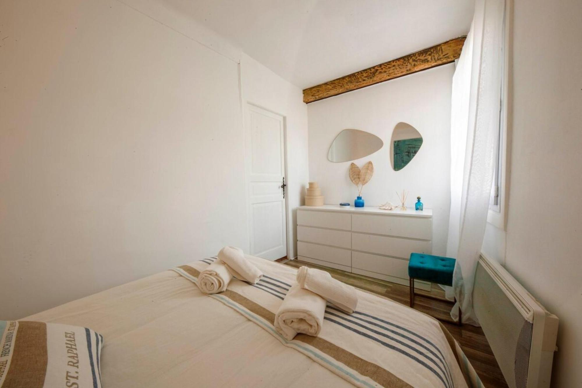 Apartamento 06M - Old Antibes Beautiful Duplex Terrace With Sea View Exterior foto